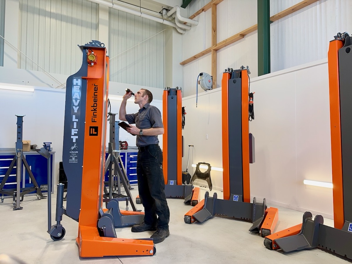 Detailed hoist inspection